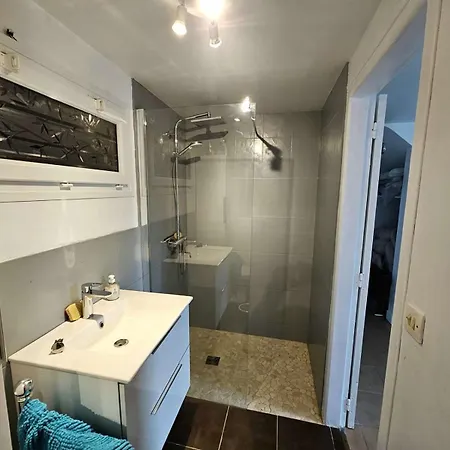 Holiday home Grande Maison Normande, Vue A 75 Metres De La Plage, Equipe De Nage Quineville