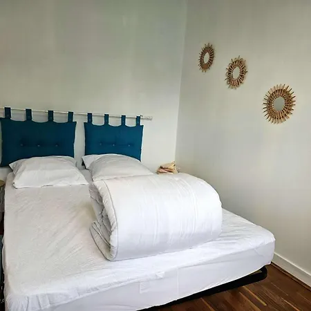 Grande Maison Normande, Vue A 75 Metres De La Plage, Equipe De Nage Quinéville