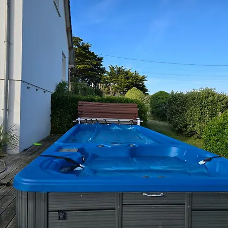 Grande Maison Normande, Vue A 75 Metres De La Plage, Equipe De Nage * Quinéville