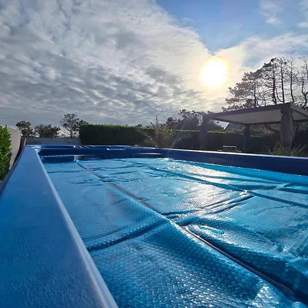 Grande Maison Normande, Vue A 75 Metres De La Plage, Equipe De Nage *