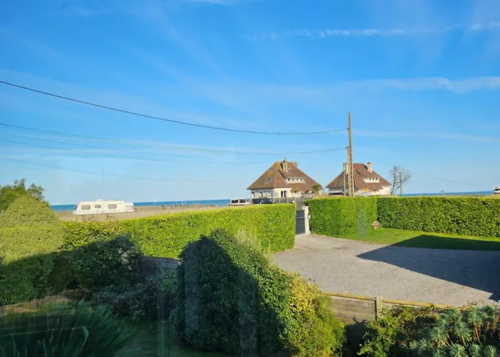 Grande Maison Normande, Vue A 75 Metres De La Plage, Equipe De Nage Quinéville
